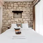 Mastik Koyici * Çeşme